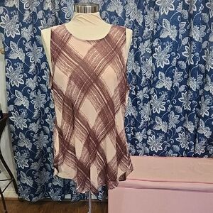 New York & Company Plaid Tank Top in Pink and Brown
